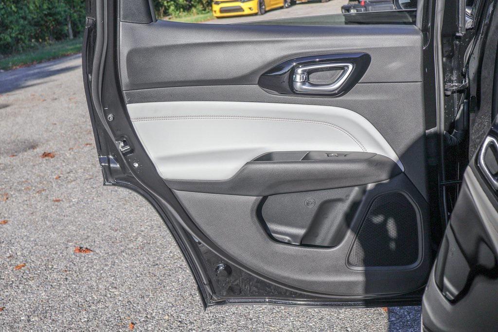 new 2026 Jeep Compass car, priced at $34,560