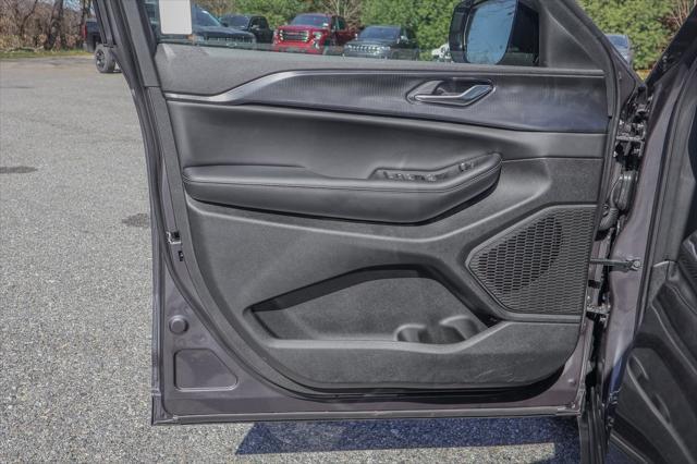 new 2025 Jeep Grand Cherokee L car, priced at $46,357