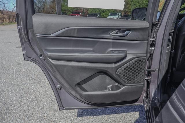 new 2025 Jeep Grand Cherokee L car, priced at $46,357