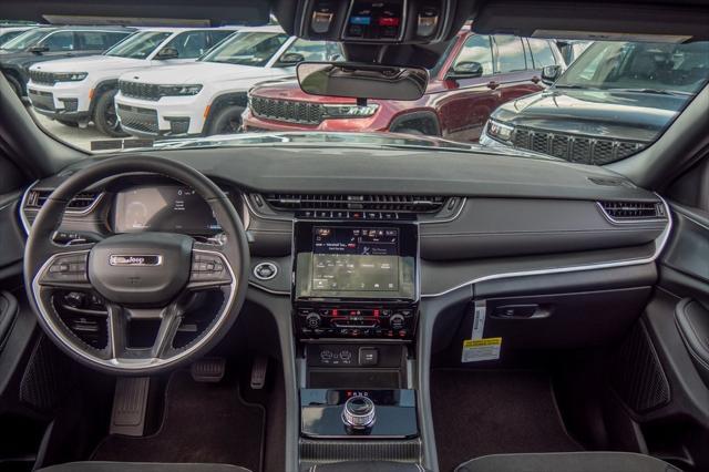 new 2025 Jeep Grand Cherokee car, priced at $38,507