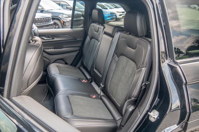 new 2025 Jeep Grand Cherokee car, priced at $38,507