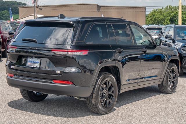new 2025 Jeep Grand Cherokee car, priced at $38,507