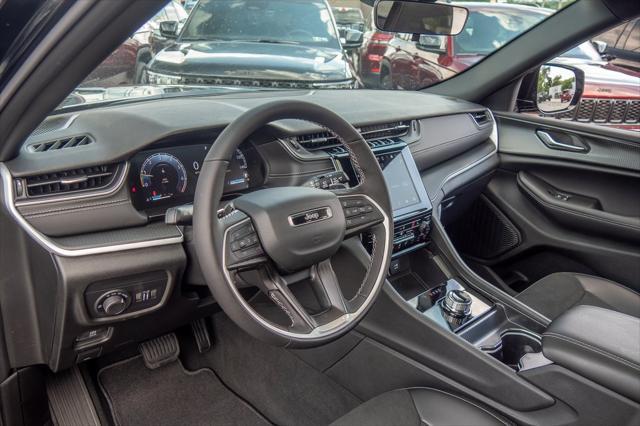 new 2025 Jeep Grand Cherokee car, priced at $38,507