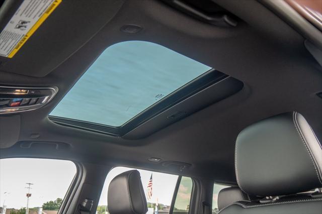 new 2025 Jeep Grand Cherokee car, priced at $38,507