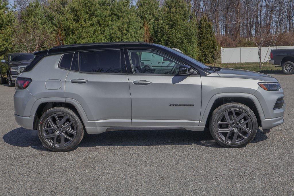 new 2025 Jeep Compass car, priced at $31,995