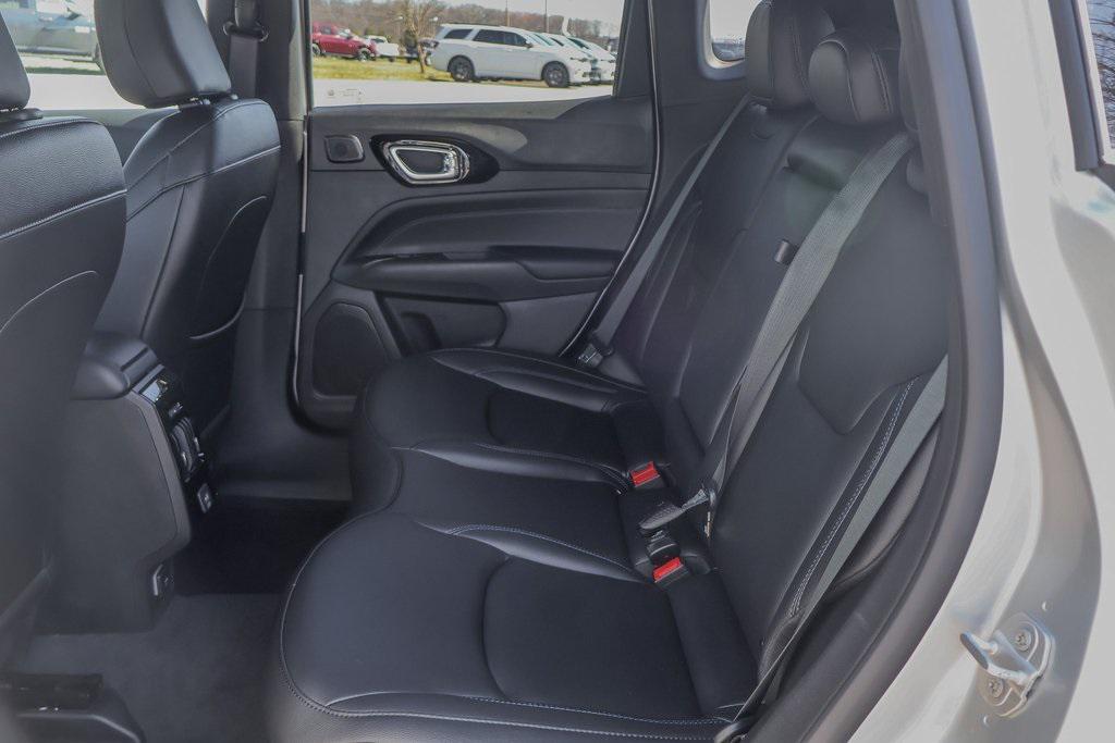 new 2025 Jeep Compass car, priced at $31,995