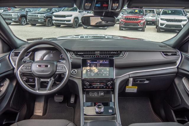 new 2024 Jeep Grand Cherokee car, priced at $35,782