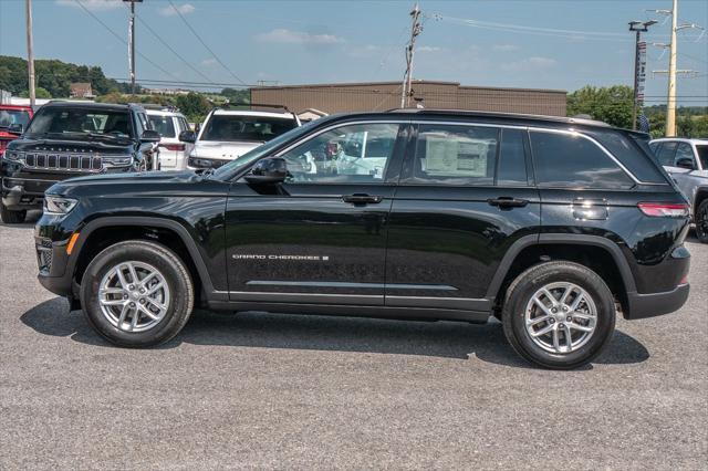 new 2024 Jeep Grand Cherokee car, priced at $35,782