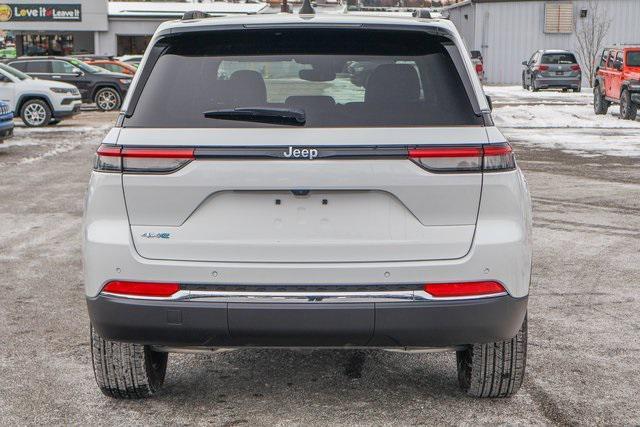 new 2024 Jeep Grand Cherokee car, priced at $48,499