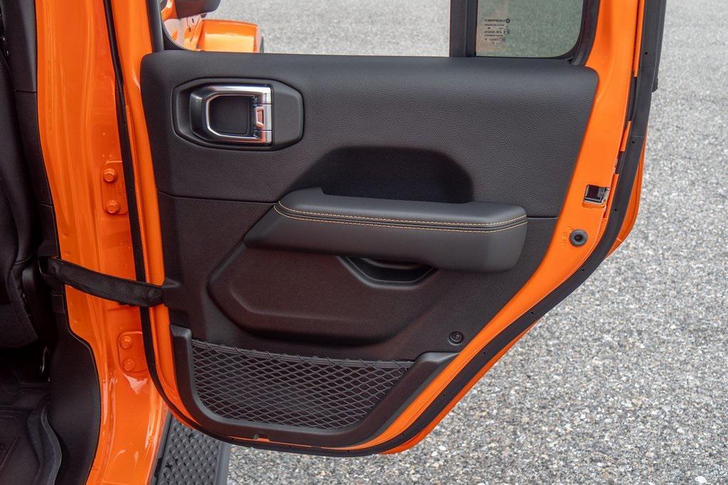 new 2025 Jeep Gladiator car, priced at $47,745