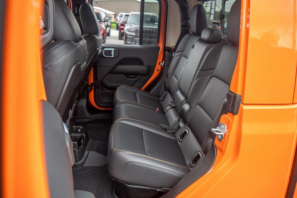 new 2025 Jeep Gladiator car, priced at $47,745