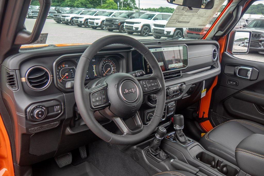 new 2025 Jeep Gladiator car, priced at $47,745