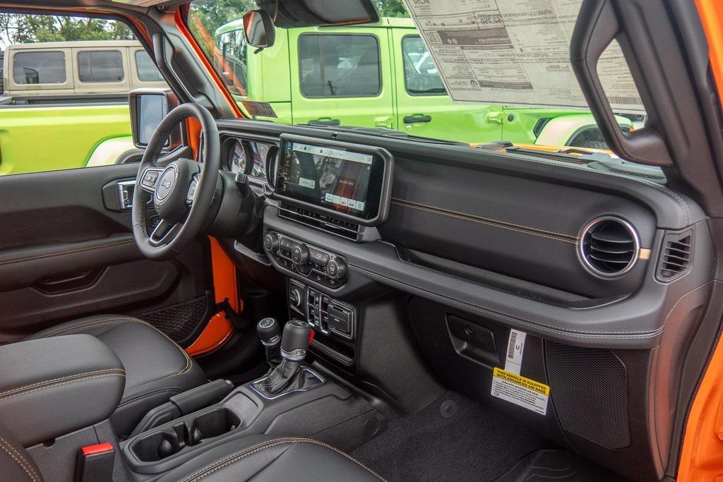 new 2025 Jeep Gladiator car, priced at $47,745