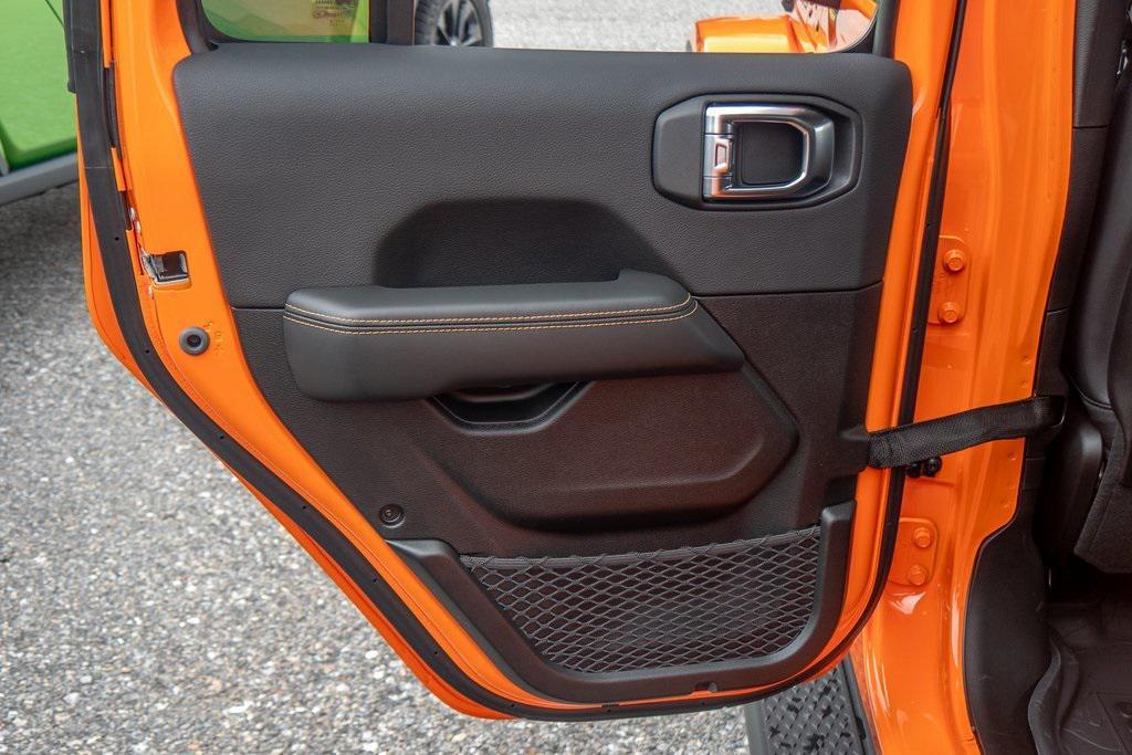 new 2025 Jeep Gladiator car, priced at $47,745