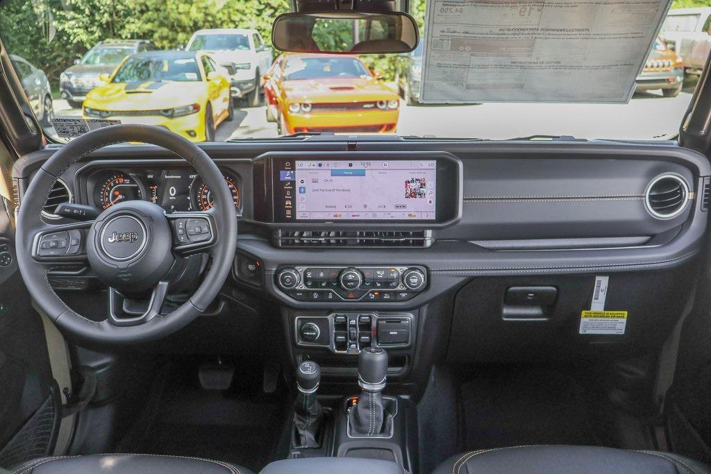 new 2025 Jeep Gladiator car, priced at $49,975