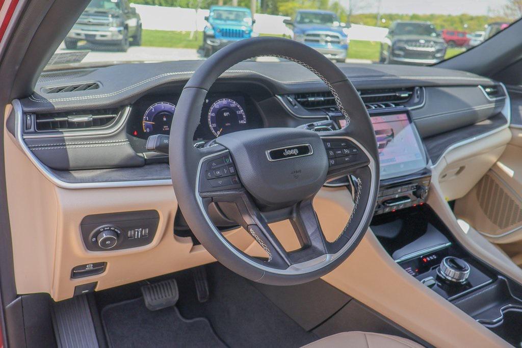 new 2025 Jeep Grand Cherokee car, priced at $47,372