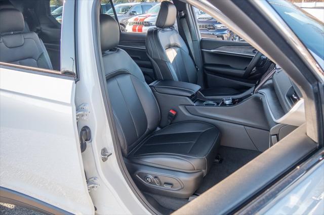 new 2025 Jeep Grand Cherokee L car, priced at $43,772