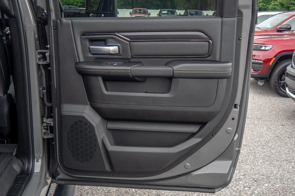 new 2025 Ram 2500 car, priced at $77,885