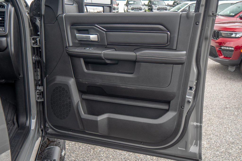 new 2025 Ram 2500 car, priced at $77,885