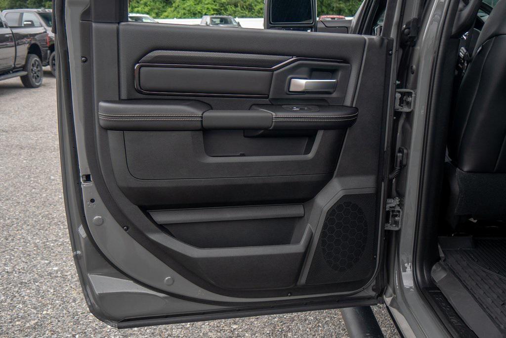 new 2025 Ram 2500 car, priced at $77,885