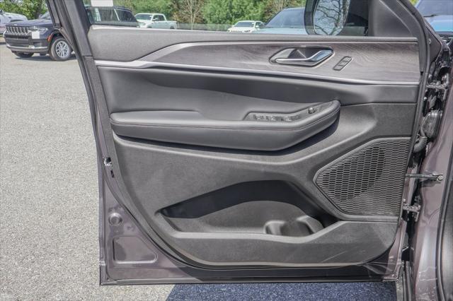new 2025 Jeep Grand Cherokee L car, priced at $50,135