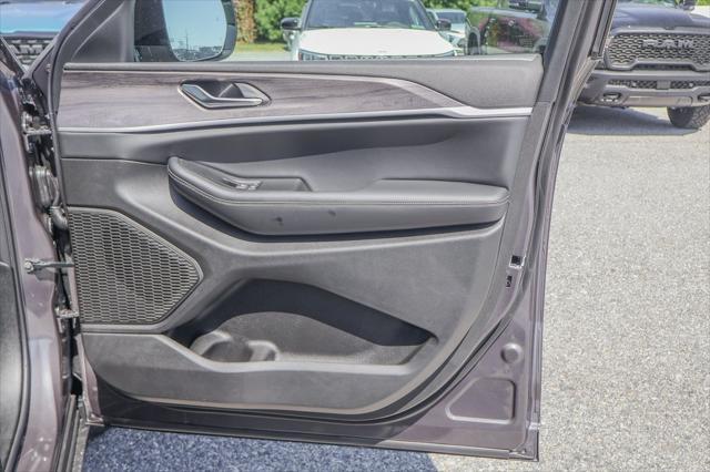 new 2025 Jeep Grand Cherokee L car, priced at $50,135