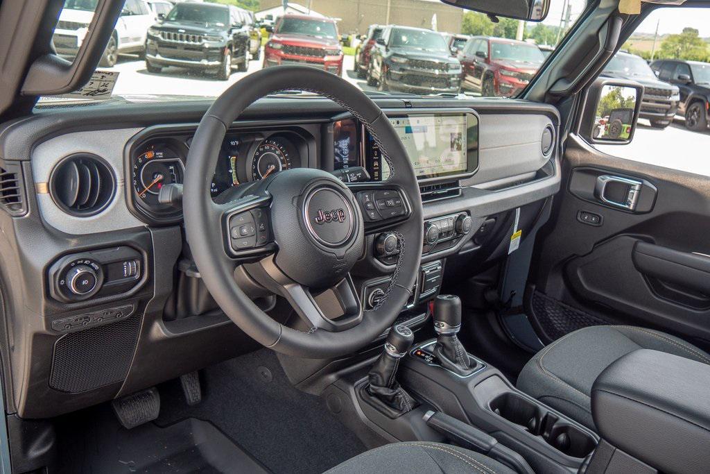 new 2025 Jeep Wrangler car, priced at $45,981