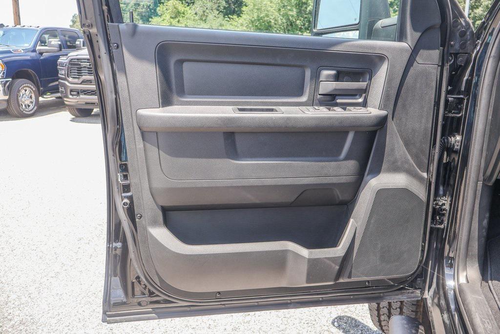 new 2025 Ram 2500 car, priced at $64,706