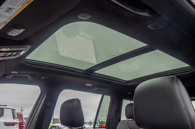 new 2025 Jeep Grand Cherokee car, priced at $45,939