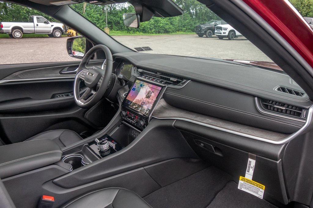 new 2025 Jeep Grand Cherokee car, priced at $47,264