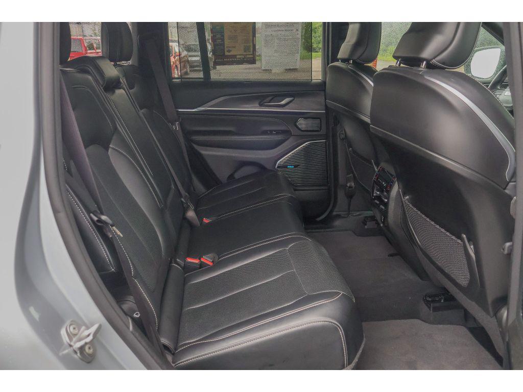 used 2022 Jeep Grand Cherokee car, priced at $36,999
