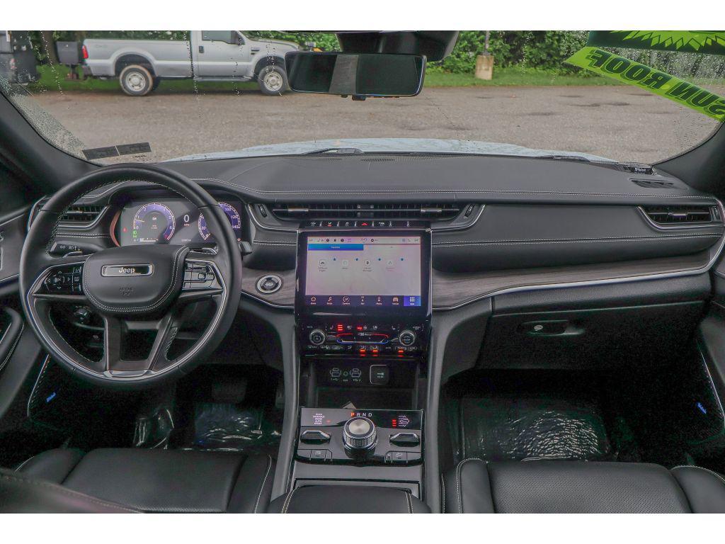 used 2022 Jeep Grand Cherokee car, priced at $36,999
