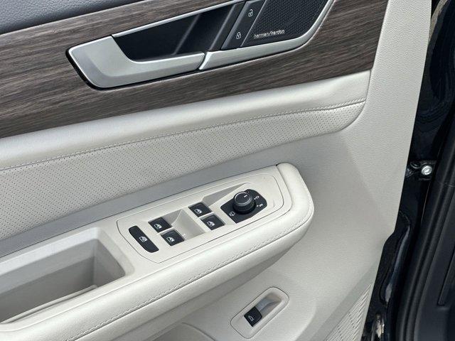 new 2026 Volkswagen Atlas car