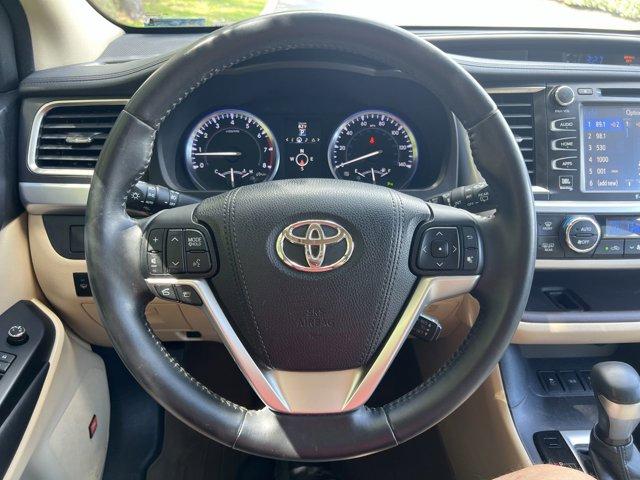 used 2016 Toyota Highlander car, priced at $19,254