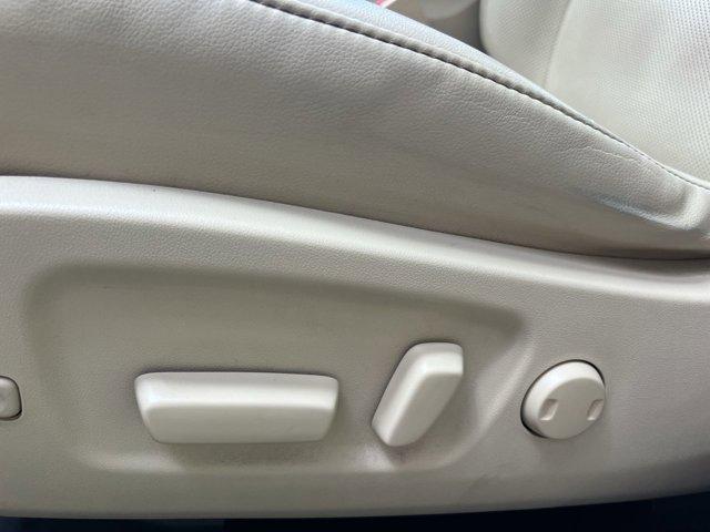 used 2016 Toyota Highlander car, priced at $19,254