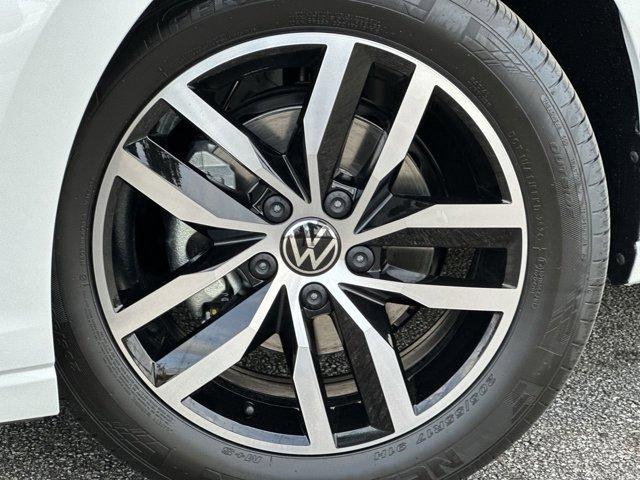 new 2025 Volkswagen Jetta car