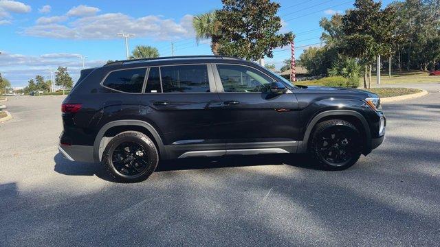 new 2025 Volkswagen Atlas car, priced at $49,476