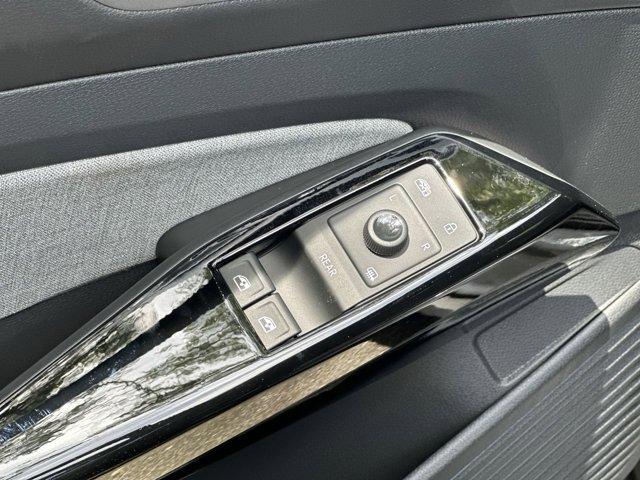 new 2025 Volkswagen ID.4 car, priced at $49,735