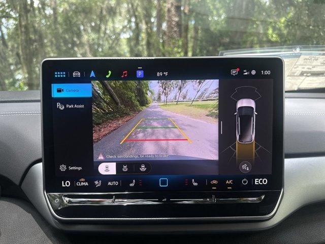 new 2025 Volkswagen ID.4 car, priced at $49,735
