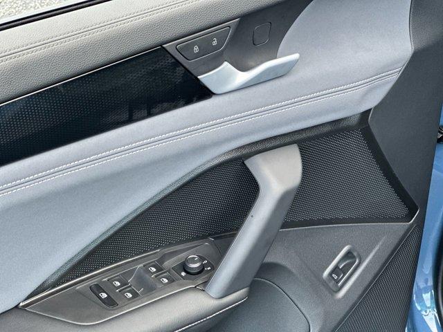 new 2025 Volkswagen Tiguan car, priced at $34,419