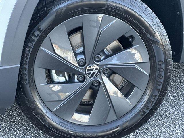 new 2025 Volkswagen Taos car, priced at $26,673