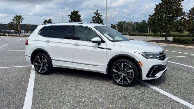 new 2024 Volkswagen Tiguan car, priced at $40,093