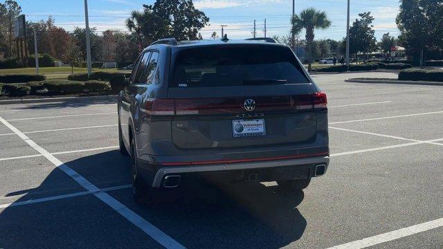 new 2025 Volkswagen Atlas car, priced at $49,111