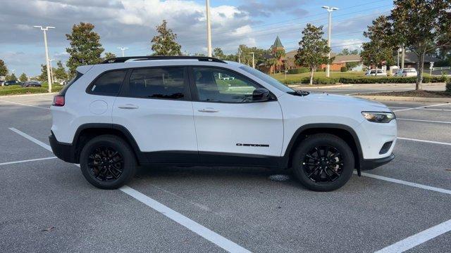 used 2023 Jeep Cherokee car, priced at $23,889