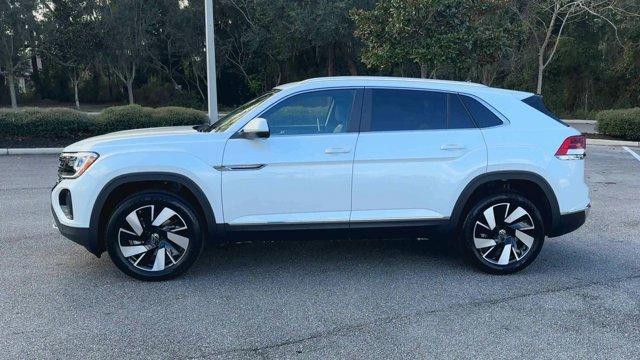 new 2025 Volkswagen Atlas Cross Sport car, priced at $50,281