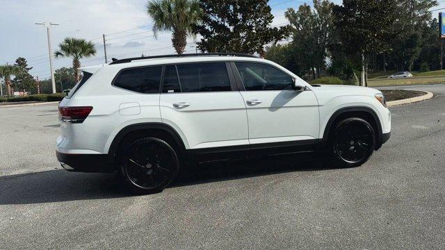 new 2025 Volkswagen Atlas car, priced at $46,226