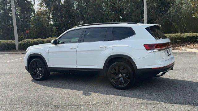 new 2025 Volkswagen Atlas car, priced at $46,226