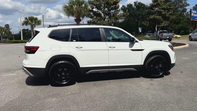 new 2025 Volkswagen Atlas car, priced at $47,539