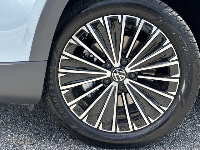 new 2025 Volkswagen Taos car, priced at $29,328