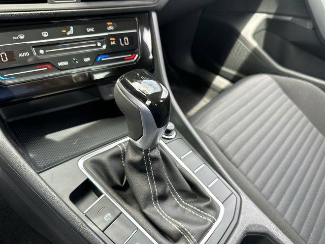 new 2025 Volkswagen Jetta car, priced at $23,569
